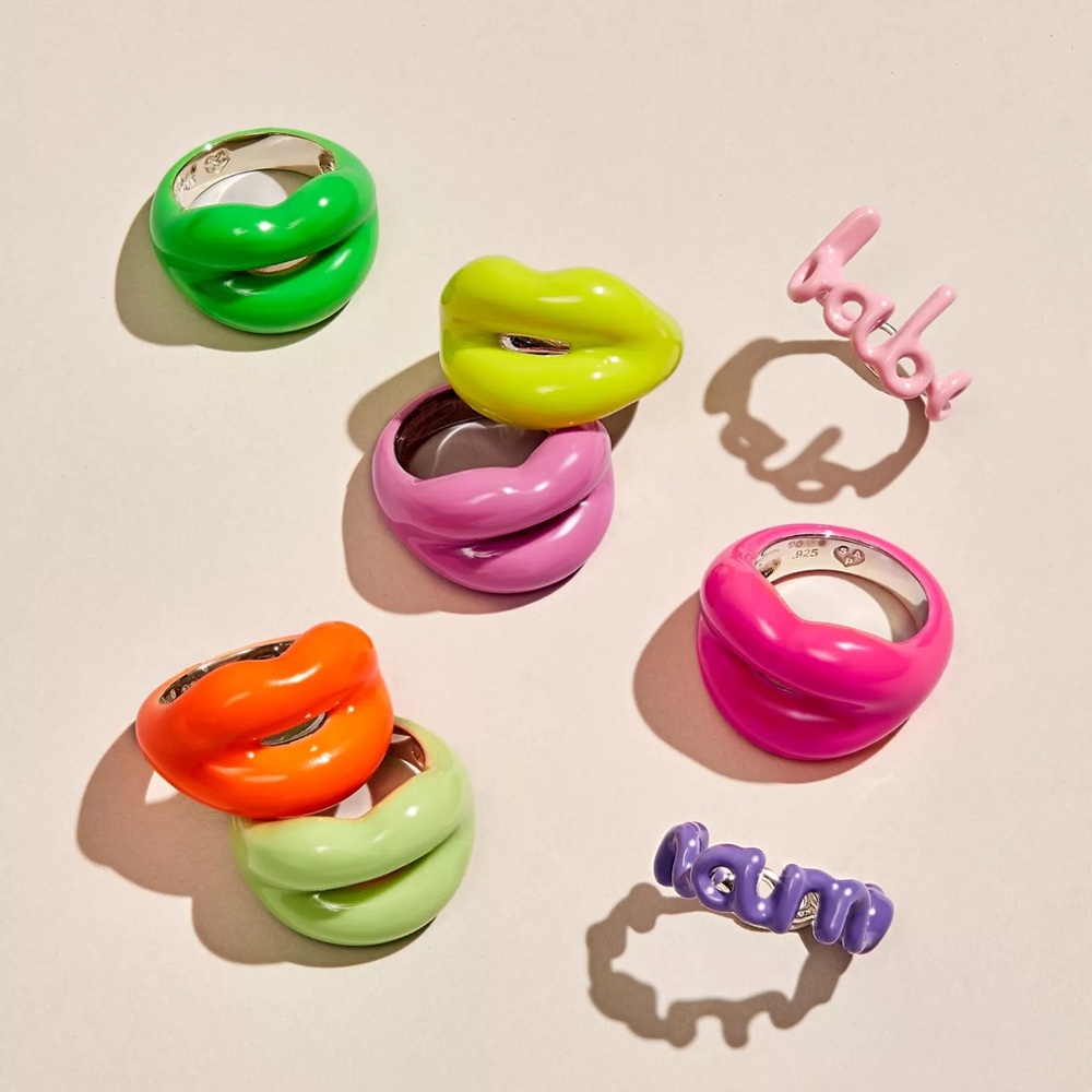 *Rare*  Solange Azagury-Partridge Hot Lips ring  Glow in the Dark